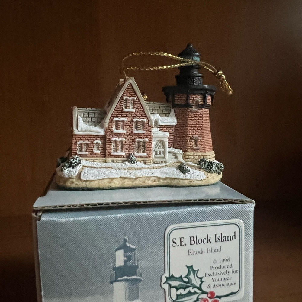 S.E. Block Island‎ Lighthouse Ornament